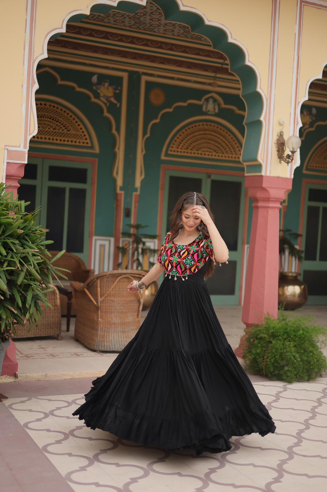 Black Rayon Gamthi Kodi Work Gown