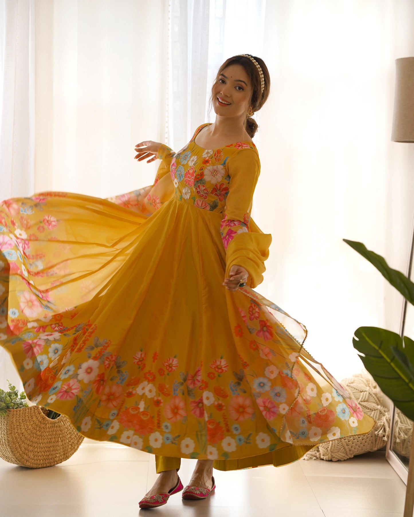 Solidcolour Soft Organza Floral Anarkali Suit