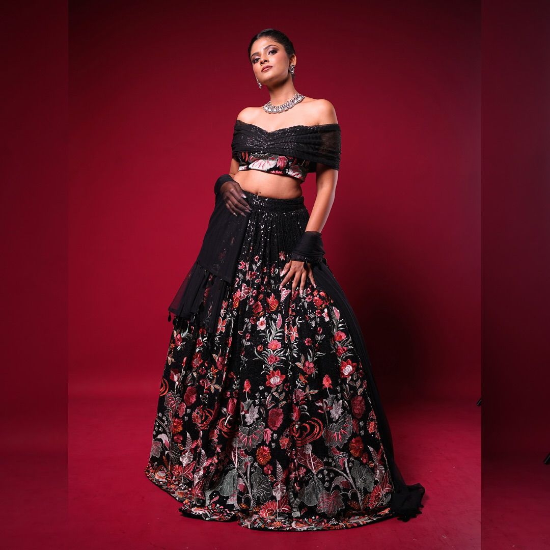 Black Georgette Thread Sequins Work Lehnga